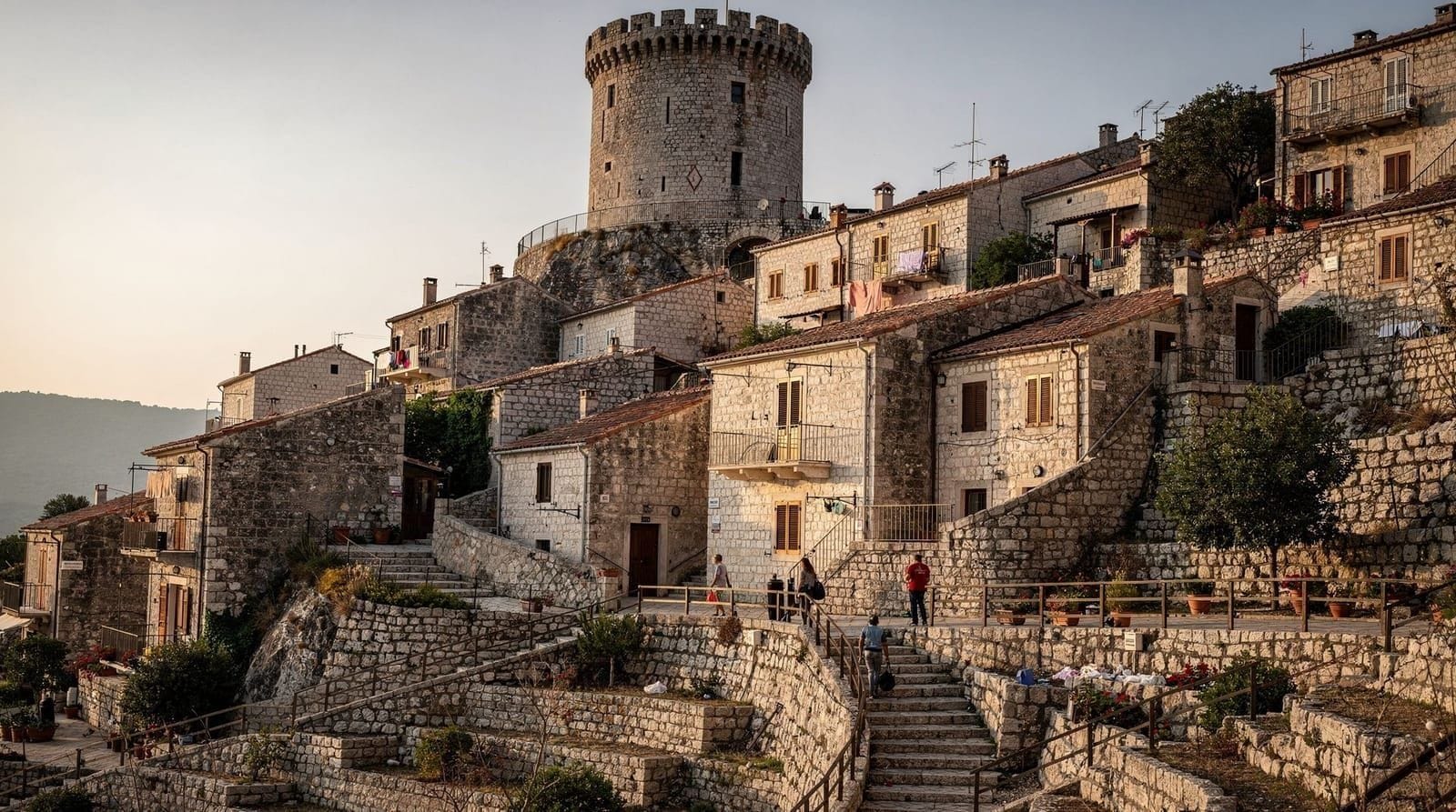 Počitelj: the Ottoman watchtower village between Mostar and Kravice