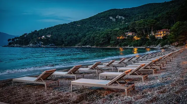Čanj beach: the volcanic black sand between Petrovac and Bar