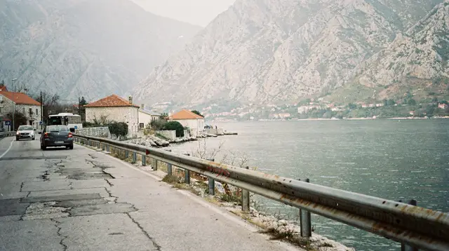 Dubrovnik to Kotor: bus, private transfer or hire car
