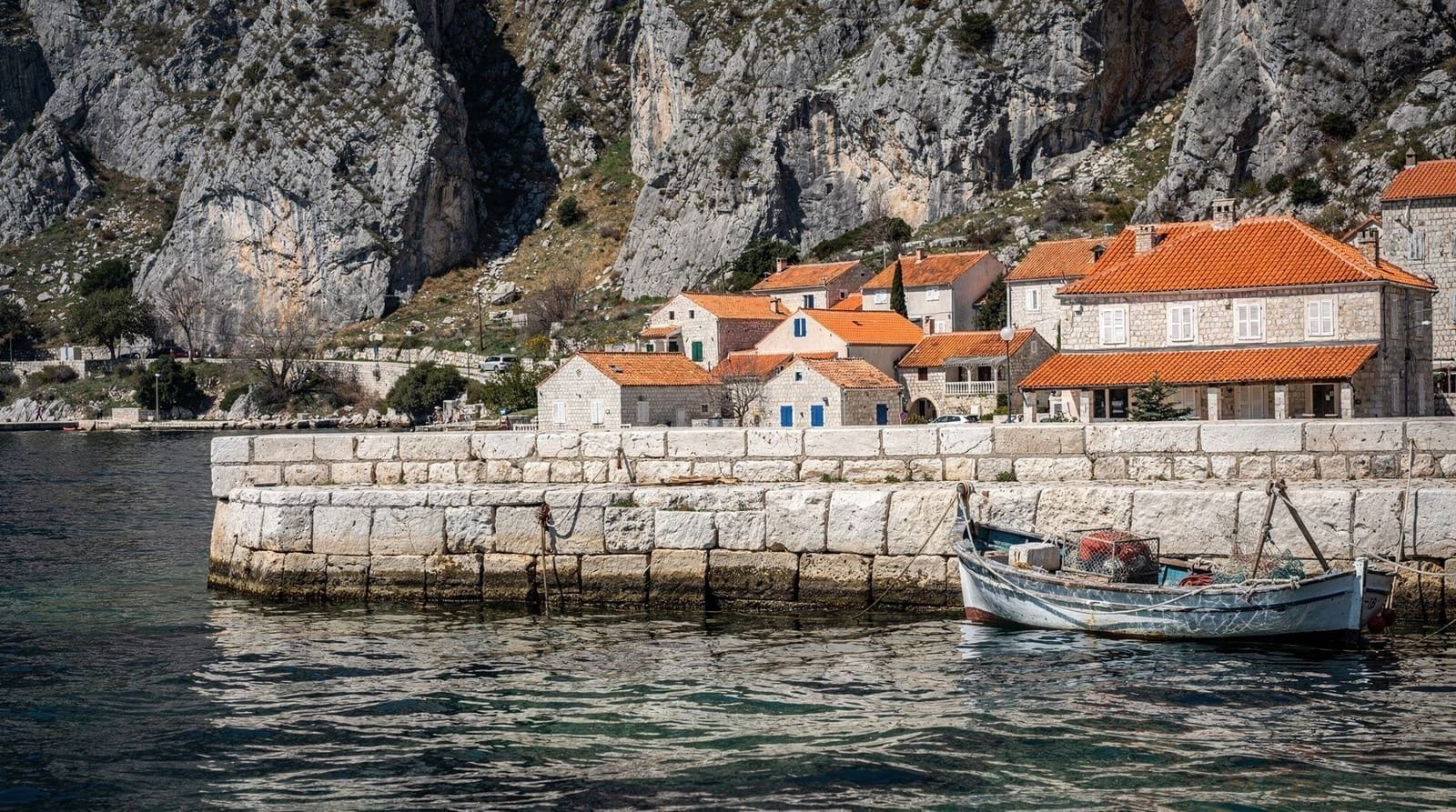 Kotor vs Dubrovnik: ¿dónde deberías dormir?