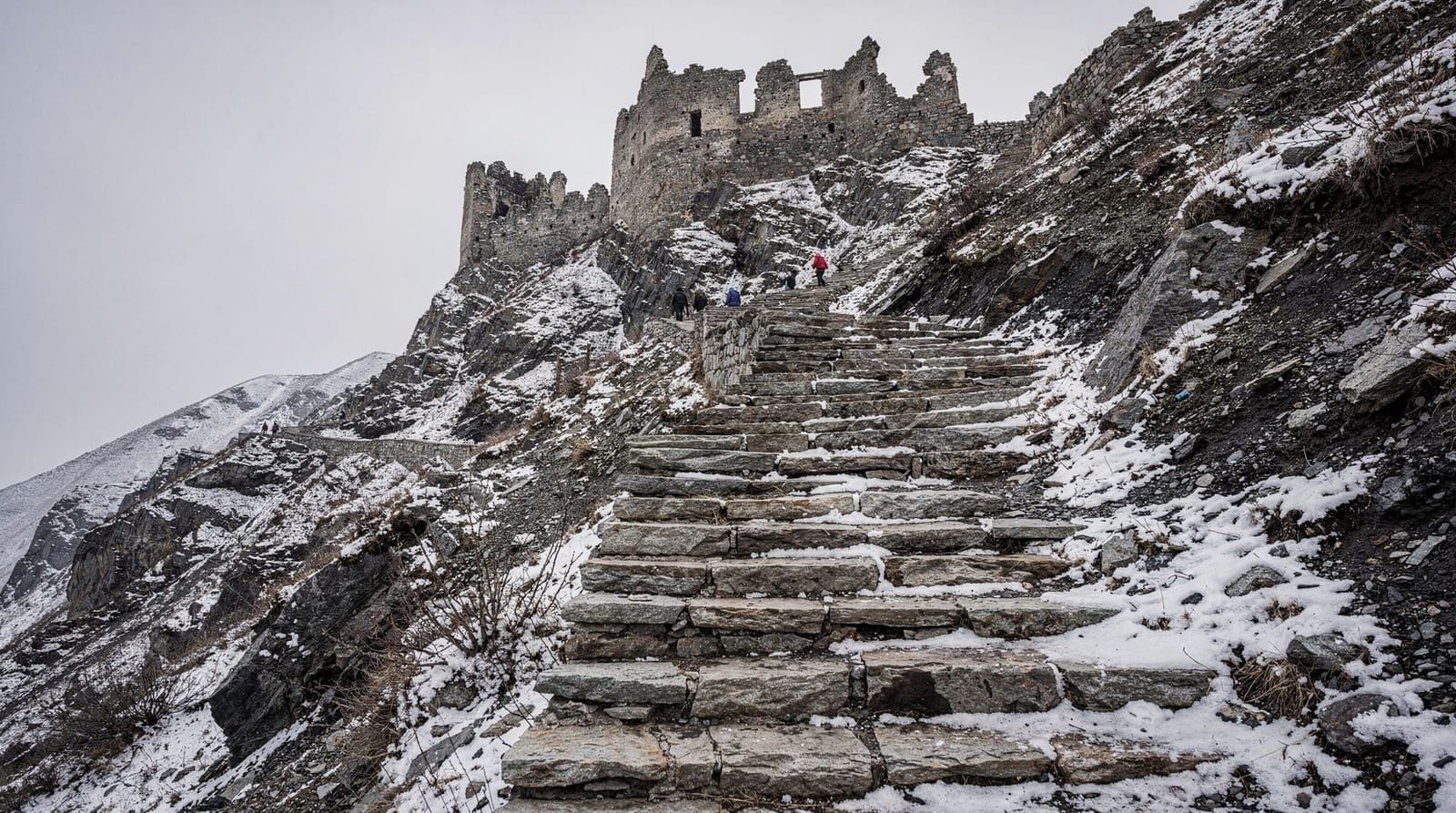 La Escalera de Kotor: la antigua senda de mulas hasta Krstac
