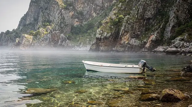 Lustica peninsula by boat: the coves Budva doesn't have