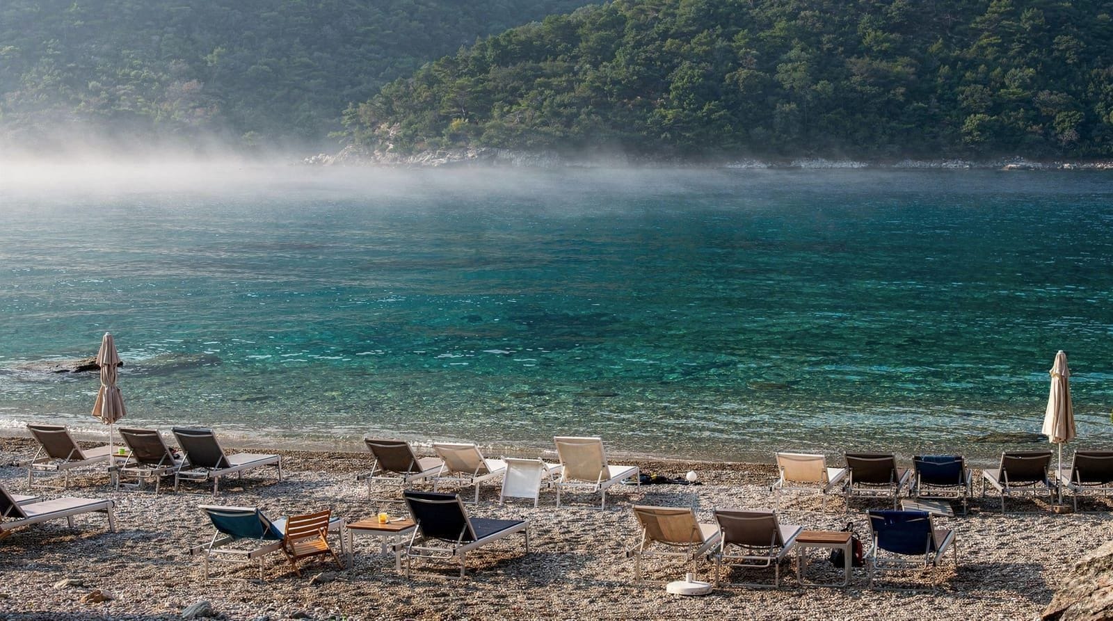 Playas de guijarros o de arena en Montenegro