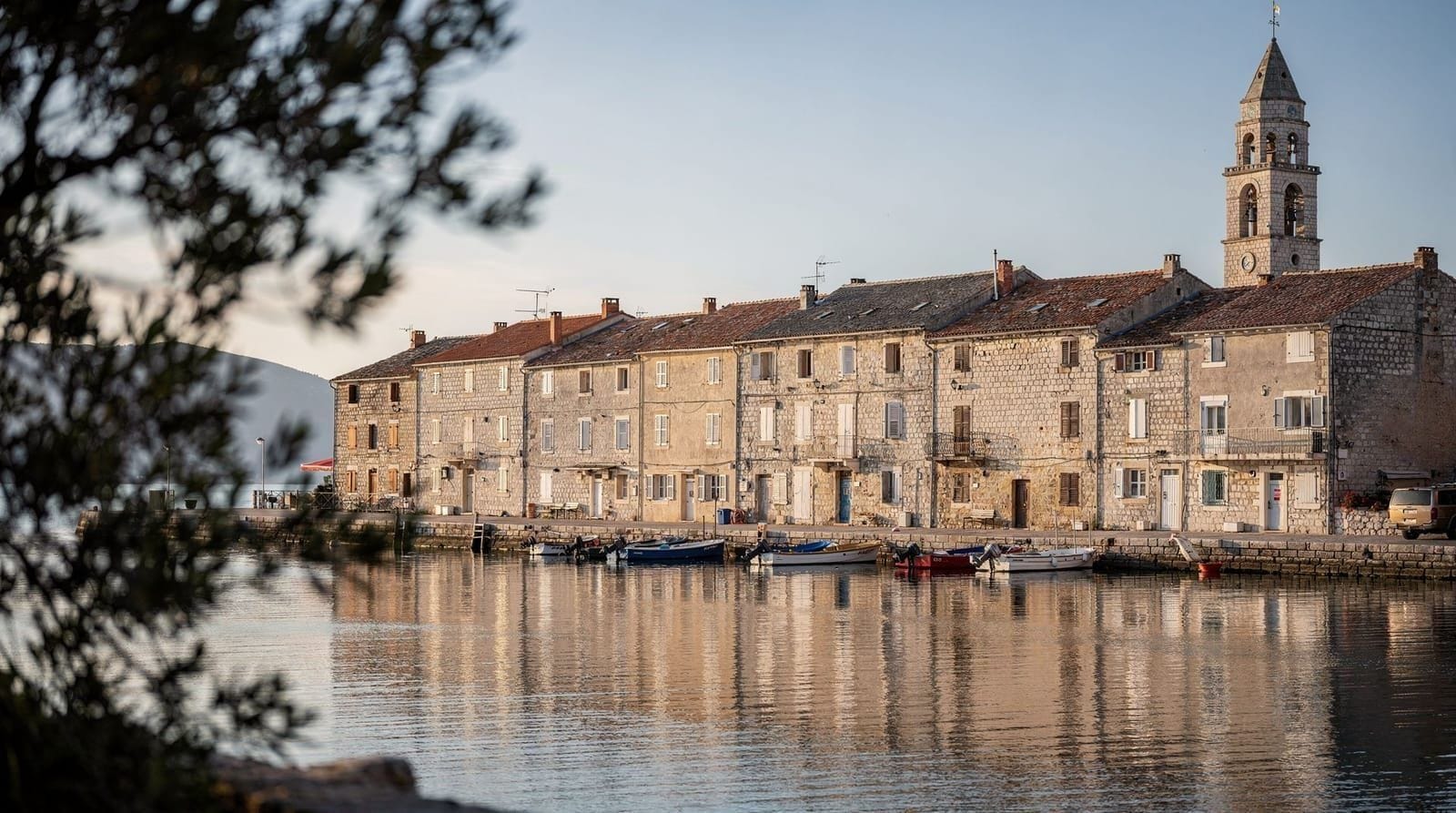 Perast sin las multitudes